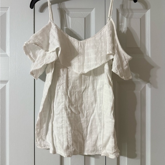 Old Navy Tops - Old Navy Cream Ruffled Camisole